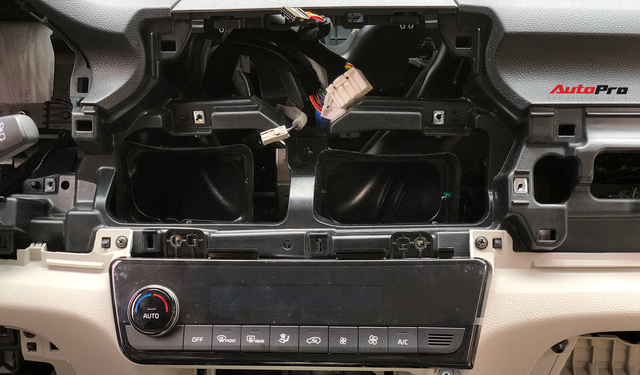 Kia Seltos đầu tiên Việt Nam lột xác nội thất giống bản Hàn Quốc: Thay hơn 20 chi tiết, tốn hơn 20 triệu đồng - 5 Kia Seltos đầu tiên Việt Nam lột xác nội thất giống bản Hàn Quốc: Thay hơn 20 chi tiết, tốn hơn 20 triệu đồng - 5