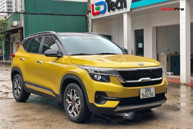 Kia Seltos đầu tiên Việt Nam lột xác nội thất giống bản Hàn Quốc: Thay hơn 20 chi tiết, tốn hơn 20 triệu đồng Kia Seltos đầu tiên Việt Nam lột xác nội thất giống bản Hàn Quốc: Thay hơn 20 chi tiết, tốn hơn 20 triệu đồng