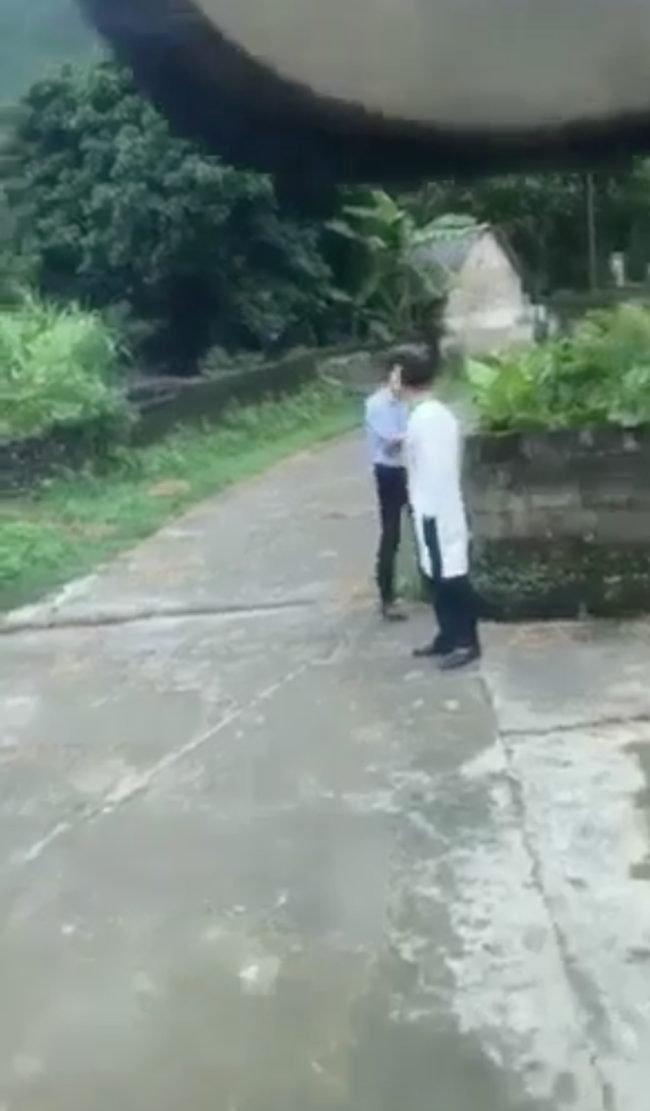 Chuyện thật như đùa: Chú rể rước dâu quên luôn đường đi, tên bố vợ cũng không nhớ và màn xử lý 'xứng đáng đi vào lịch sử' - 1 Chuyện thật như đùa: Chú rể rước dâu quên luôn đường đi, tên bố vợ cũng không nhớ và màn xử lý 'xứng đáng đi vào lịch sử' - 1