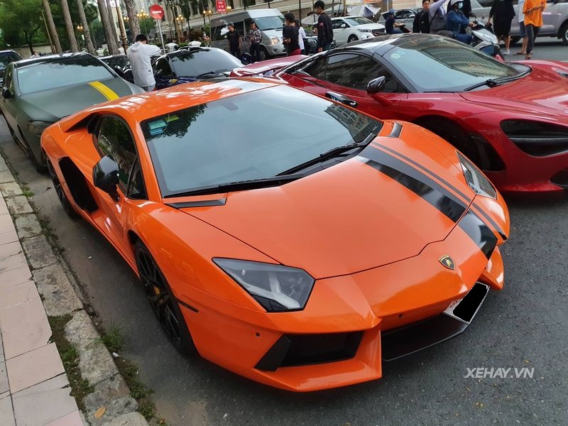 Sài Gòn: Bộ tứ McLaren 720S và Lamborghini Aventador gặp mặt - 5 Sài Gòn: Bộ tứ McLaren 720S và Lamborghini Aventador gặp mặt - 5