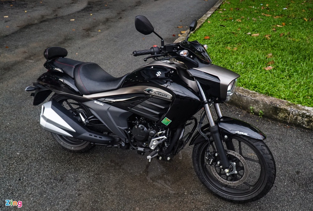 Suzuki Intruder 150 được ra mắt tại Việt Nam, giá 90 triệu đồng - 18 Suzuki Intruder 150 được ra mắt tại Việt Nam, giá 90 triệu đồng - 18