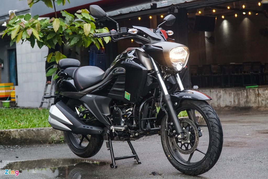Suzuki Intruder 150 được ra mắt tại Việt Nam, giá 90 triệu đồng - 4 Suzuki Intruder 150 được ra mắt tại Việt Nam, giá 90 triệu đồng - 4