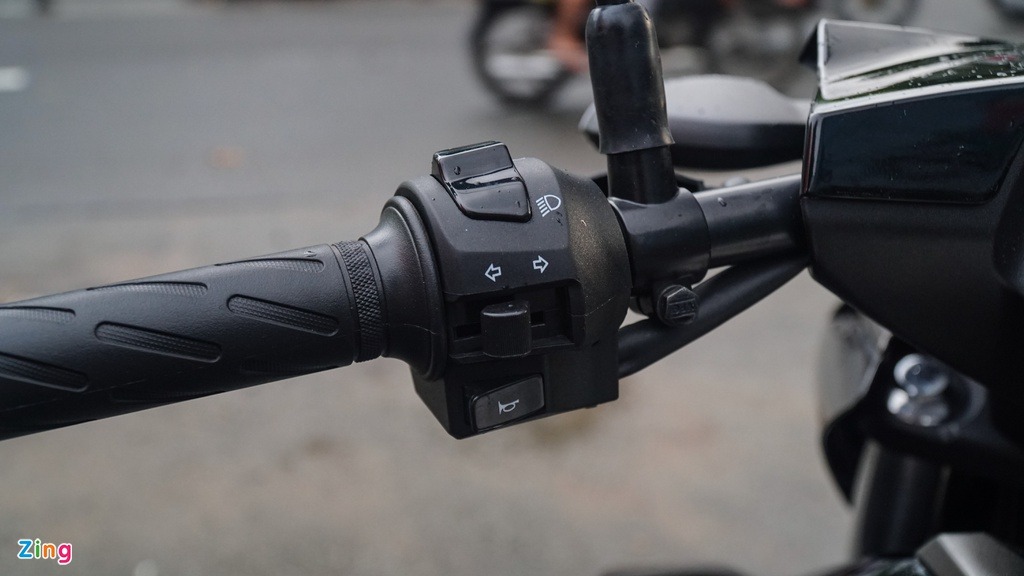 Suzuki Intruder 150 được ra mắt tại Việt Nam, giá 90 triệu đồng - 9 Suzuki Intruder 150 được ra mắt tại Việt Nam, giá 90 triệu đồng - 9