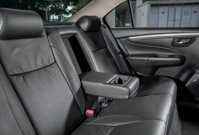 Thực hư loạt công nghệ 'khủng' trên Suzuki Ciaz 2020 giá 529 triệu sắp ra mắt Việt Nam, cạnh tranh Toyota Vios - 5 Thực hư loạt công nghệ 'khủng' trên Suzuki Ciaz 2020 giá 529 triệu sắp ra mắt Việt Nam, cạnh tranh Toyota Vios - 5