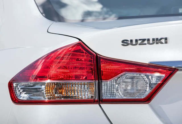 Thực hư loạt công nghệ 'khủng' trên Suzuki Ciaz 2020 giá 529 triệu sắp ra mắt Việt Nam, cạnh tranh Toyota Vios - 10 Thực hư loạt công nghệ 'khủng' trên Suzuki Ciaz 2020 giá 529 triệu sắp ra mắt Việt Nam, cạnh tranh Toyota Vios - 10