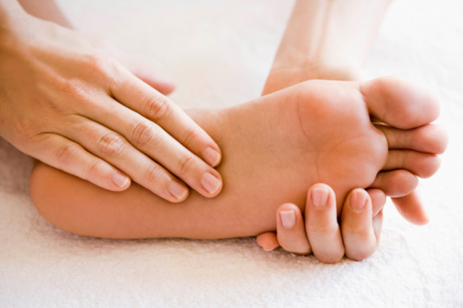 Vì sao cứ thỉnh thoảng chúng ta lại bị chảy mồ hôi... chân? Vì sao cứ thỉnh thoảng chúng ta lại bị chảy mồ hôi... chân?
