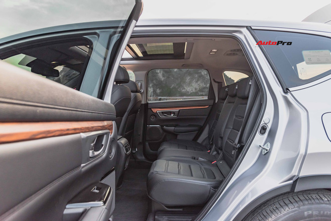 Đánh giá Honda CR-V 2020: Vẫn còn nhược điểm nhưng thêm ưu thế để giành lại ngôi vua doanh số từ Mazda CX-5 - 11 Đánh giá Honda CR-V 2020: Vẫn còn nhược điểm nhưng thêm ưu thế để giành lại ngôi vua doanh số từ Mazda CX-5 - 11