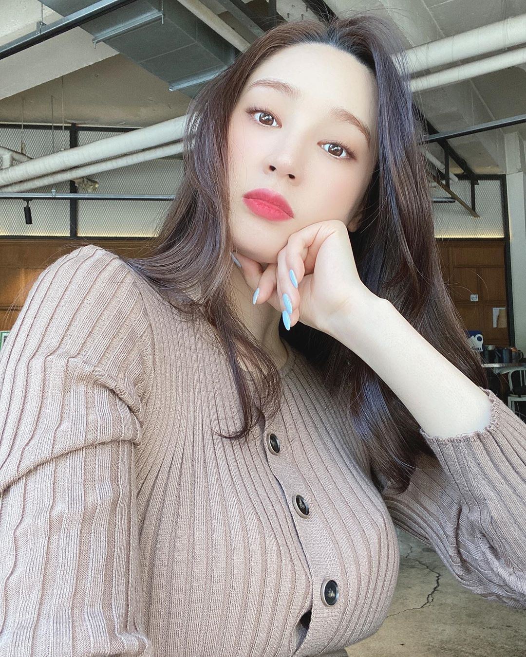 Sau Kim Go Eun, Lee Min Ho lại dính tin đồn hẹn hò, lần này là với ái nữ nhà tài phiệt kiêm Hoa hậu Hàn Quốc - 10 Sau Kim Go Eun, Lee Min Ho lại dính tin đồn hẹn hò, lần này là với ái nữ nhà tài phiệt kiêm Hoa hậu Hàn Quốc - 10