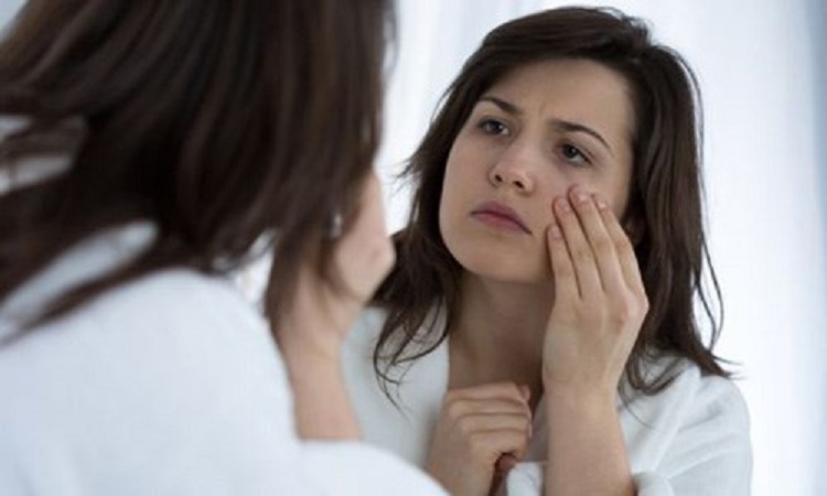 Vì sao sáng ngủ dậy hay có gỉ mắt? Vì sao sáng ngủ dậy hay có gỉ mắt?