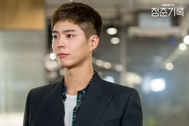'Thính' đam mỹ lấp ló ở Record of Youth: Park Bo Gum có công tử xịn theo đuổi, 'tỏ tình' ngay tập 1 luôn mới ngầu - 4 'Thính' đam mỹ lấp ló ở Record of Youth: Park Bo Gum có công tử xịn theo đuổi, 'tỏ tình' ngay tập 1 luôn mới ngầu - 4