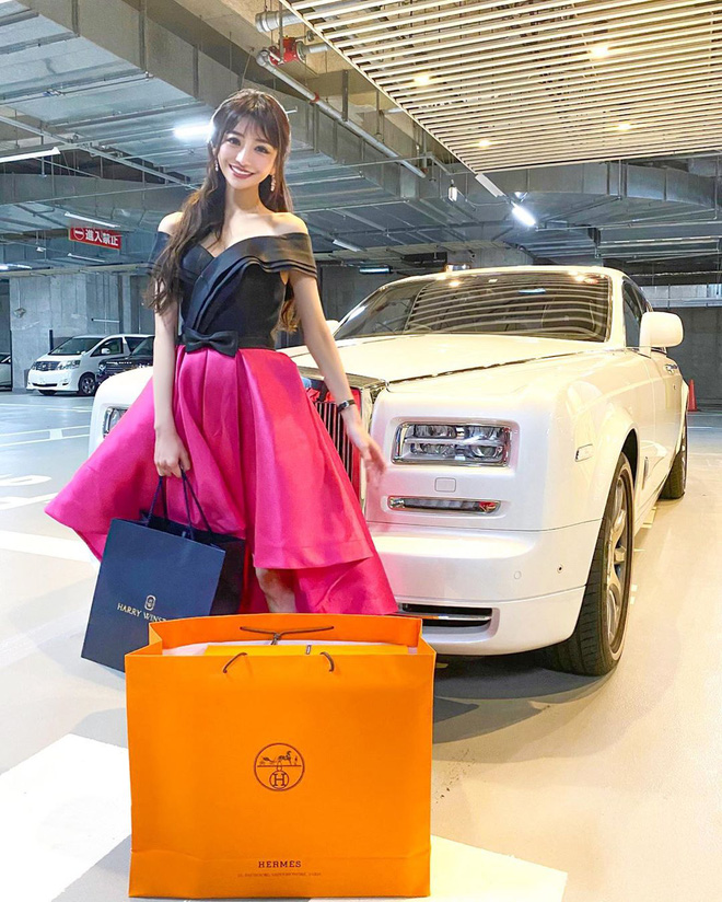 Choáng với cuộc sống của mẫu nữ kiêm 'Geisha số 1 Nhật Bản': Hàng hiệu xa xỉ, thu nhập 44 tỷ/năm, quyết nghỉ hưu ở tuổi 32 - 11 Choáng với cuộc sống của mẫu nữ kiêm 'Geisha số 1 Nhật Bản': Hàng hiệu xa xỉ, thu nhập 44 tỷ/năm, quyết nghỉ hưu ở tuổi 32 - 11