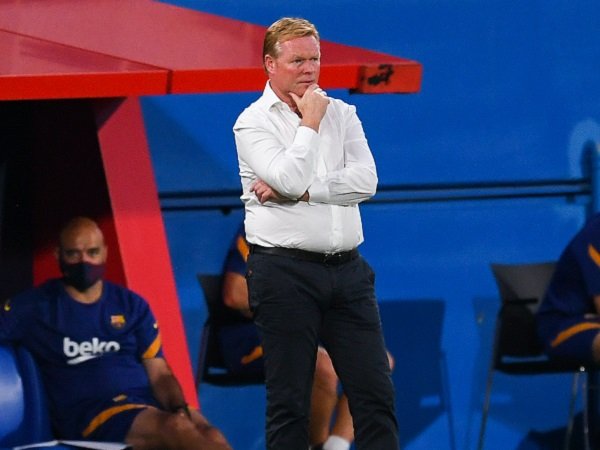 HLV Koeman gặp khó với cách hành xử của Chủ tịch Bartomeu HLV Koeman gặp khó với cách hành xử của Chủ tịch Bartomeu