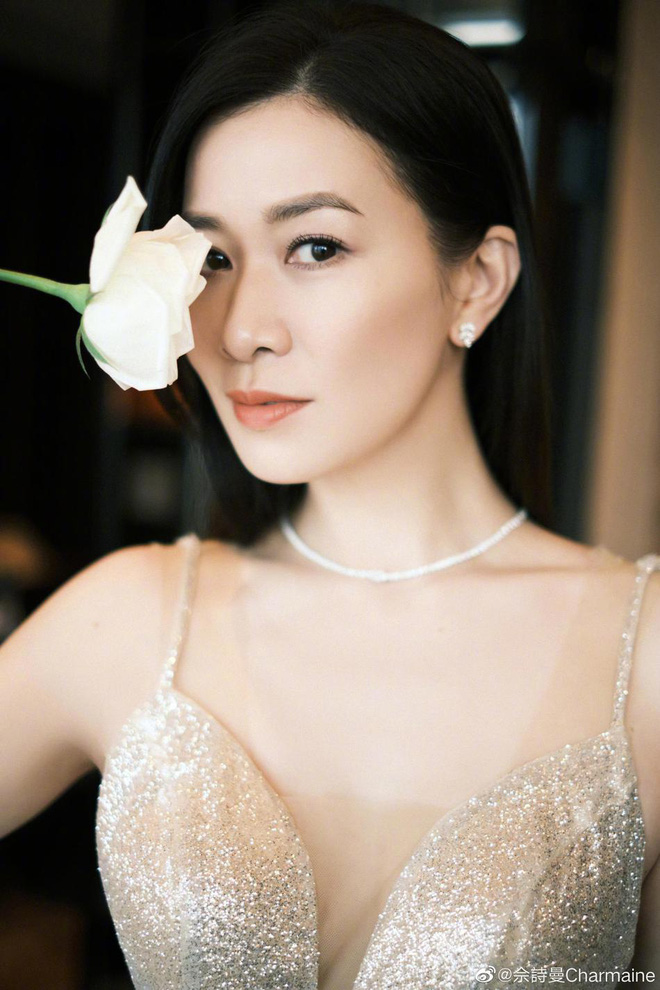 Xa Thi Mạn diện váy ôm bó sát, lộ thân hình thật ở tuổi 45, chỉ phát ngôn một câu thôi chị em phụ nữ đều thấy đồng loạt tán đồng Xa Thi Mạn diện váy ôm bó sát, lộ thân hình thật ở tuổi 45, chỉ phát ngôn một câu thôi chị em phụ nữ đều thấy đồng loạt tán đồng