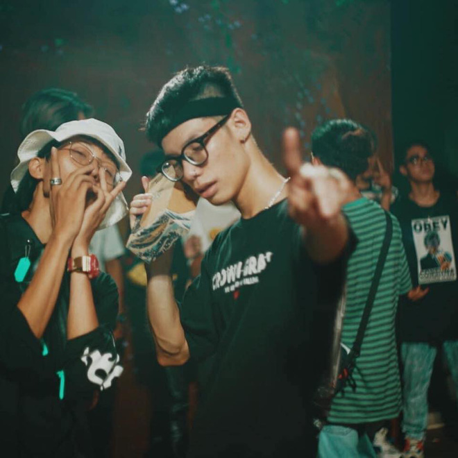 Dân mạng chê tập đối đầu team Suboi nhạt hơn cả màn tấu hài của Wowy, lép vế so với đội Karik và không có bài thi nào ấn tượng? - 4 Dân mạng chê tập đối đầu team Suboi nhạt hơn cả màn tấu hài của Wowy, lép vế so với đội Karik và không có bài thi nào ấn tượng? - 4