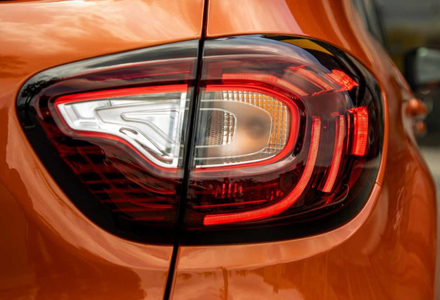 Chi tiết Renault Kaptur tại Việt Nam: Giá 800 triệu, trang bị 'hụt hơi' so với Kia Seltos nhưng kích thước gây chú ý - 6 Chi tiết Renault Kaptur tại Việt Nam: Giá 800 triệu, trang bị 'hụt hơi' so với Kia Seltos nhưng kích thước gây chú ý - 6