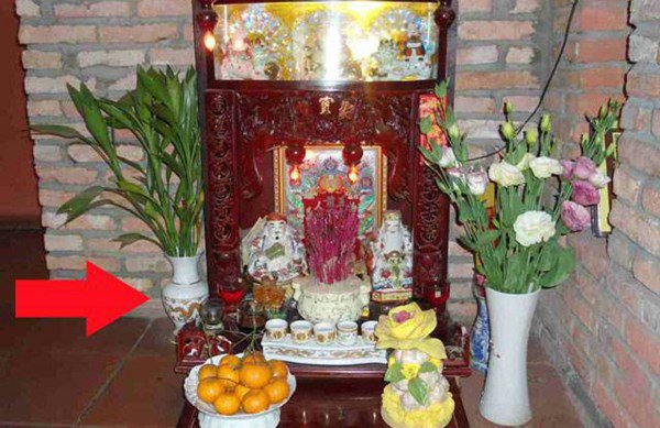 Những kiêng kỵ khi đặt bàn thờ cần phải nhớ kỹ, phạm một điều cũng khiến tài lộc của cả nhà tiêu tán sạch - 1 Những kiêng kỵ khi đặt bàn thờ cần phải nhớ kỹ, phạm một điều cũng khiến tài lộc của cả nhà tiêu tán sạch - 1