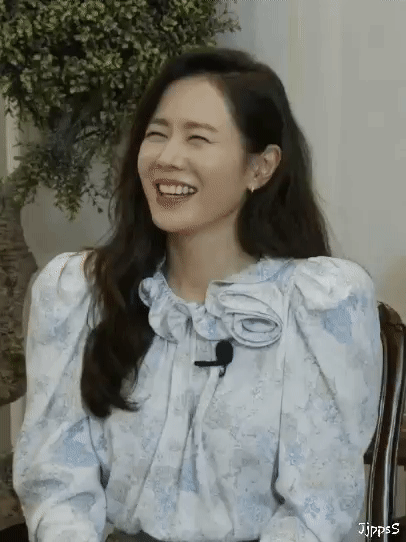 Dân mạng tìm ra ẩn tình trong chia sẻ mới nhất của Son Ye Jin có liên quan tới Hyun Bin, hóa ra hai người luôn bí mật hẹn hò như thế này? Dân mạng tìm ra ẩn tình trong chia sẻ mới nhất của Son Ye Jin có liên quan tới Hyun Bin, hóa ra hai người luôn bí mật hẹn hò như thế này?