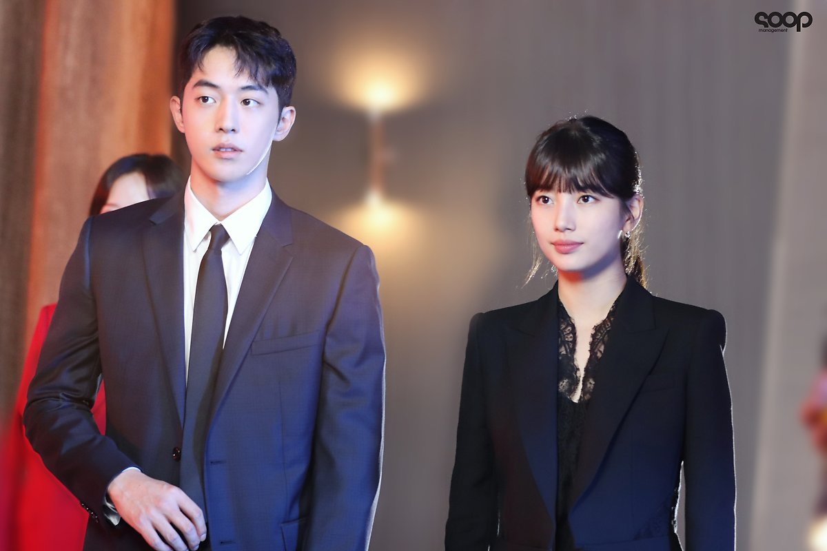 Suzy gây sốt với nhan sắc trẻ trung như học sinh trong loạt ảnh hậu trường phim mới - 11 Suzy gây sốt với nhan sắc trẻ trung như học sinh trong loạt ảnh hậu trường phim mới - 11