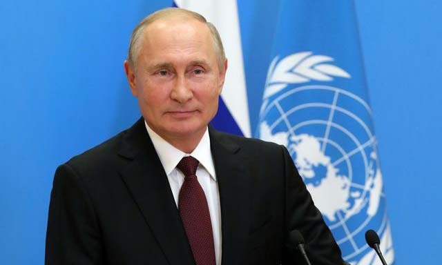 Tổng thống Nga Putin cân nhắc tiêm vaccine Covid-19 Tổng thống Nga Putin cân nhắc tiêm vaccine Covid-19