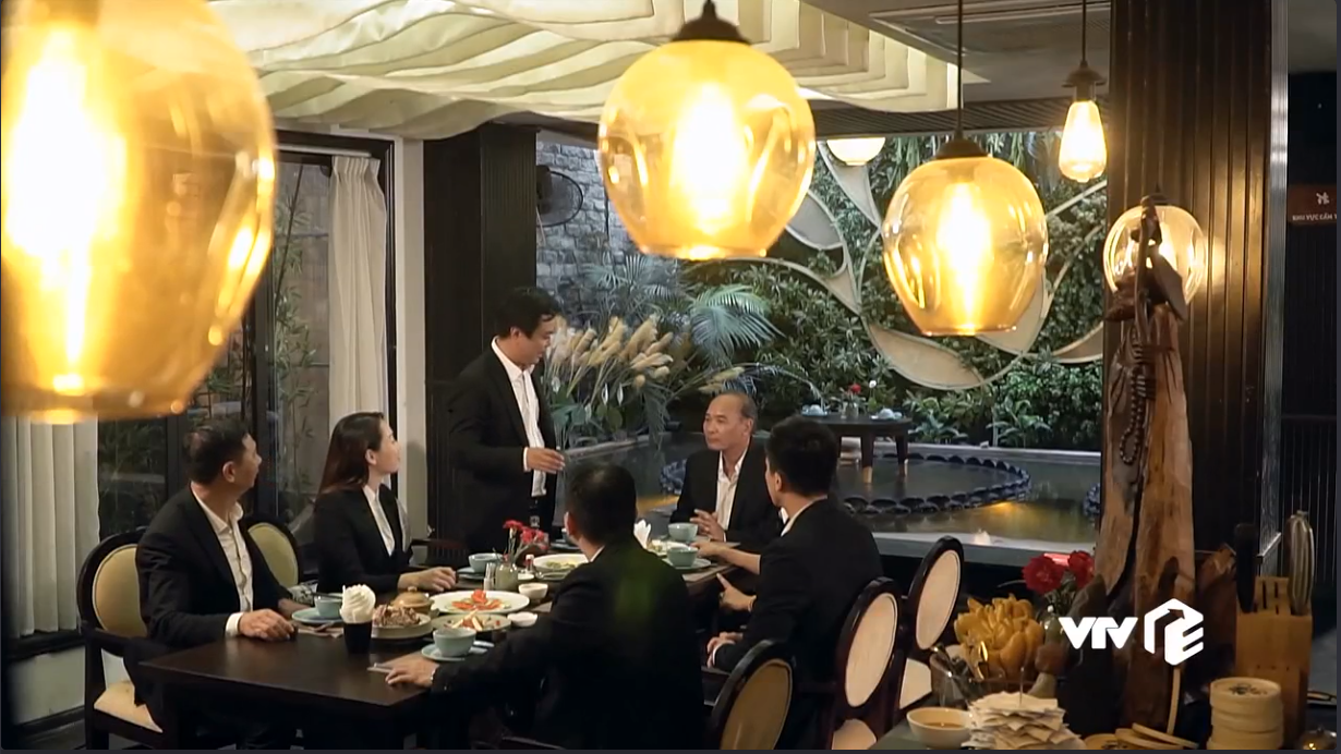 Lựa chọn số phận tập 71: Chỉ khi tận mắt bị Tấn cư xử phũ phàng thì Trang mới tin hắn ta là một thằng đểu Lựa chọn số phận tập 71: Chỉ khi tận mắt bị Tấn cư xử phũ phàng thì Trang mới tin hắn ta là một thằng đểu