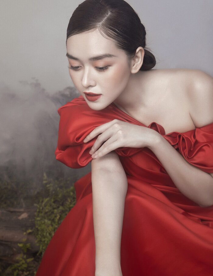 Á hậu Tường San hóa 'Chị Hằng' quyến rũ trong bộ ảnh đón Trung Thu - 5 Á hậu Tường San hóa 'Chị Hằng' quyến rũ trong bộ ảnh đón Trung Thu - 5