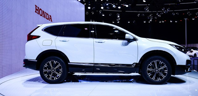Honda CR-V bất ngờ bổ sung phiên bản mới: Nội thất gây tò mò Honda CR-V bất ngờ bổ sung phiên bản mới: Nội thất gây tò mò