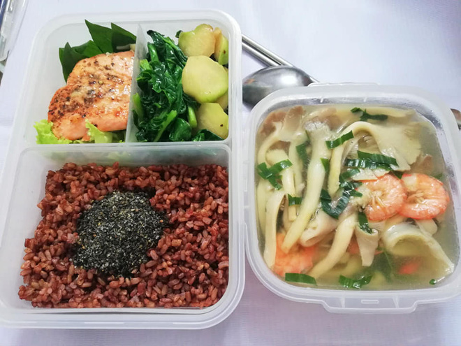 Cô vợ dậy từ 5 sáng mỗi ngày nấu cơm cho chồng mang đi làm, tốn chừng 30k/ ngày mà ngon thế - 9 Cô vợ dậy từ 5 sáng mỗi ngày nấu cơm cho chồng mang đi làm, tốn chừng 30k/ ngày mà ngon thế - 9