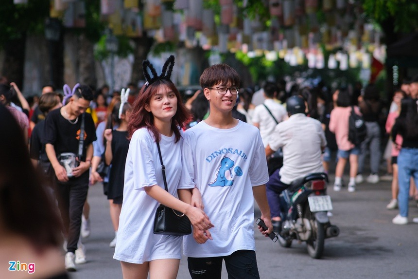 Ảnh: Tìm về Trung Thu tuổi thơ ở phố cổ Hà Nội - 19 Ảnh: Tìm về Trung Thu tuổi thơ ở phố cổ Hà Nội - 19