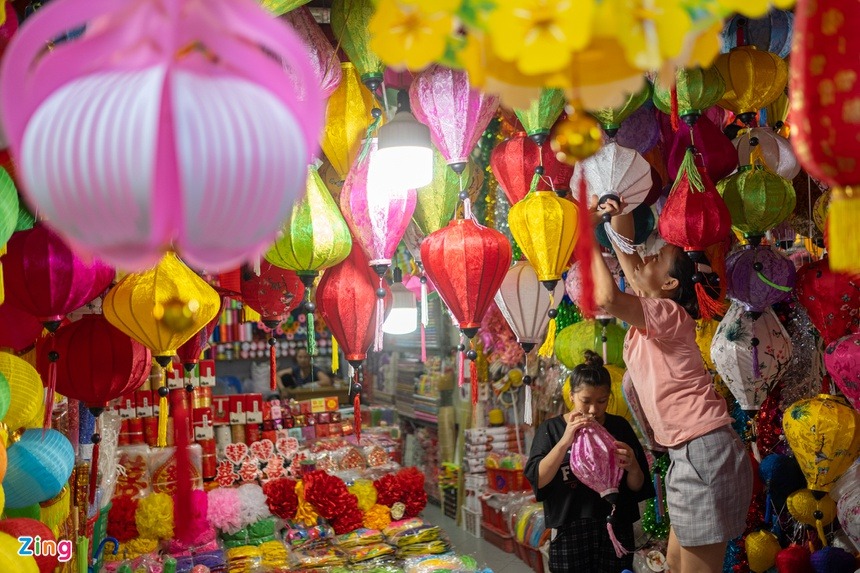 Ảnh: Tìm về Trung Thu tuổi thơ ở phố cổ Hà Nội - 2 Ảnh: Tìm về Trung Thu tuổi thơ ở phố cổ Hà Nội - 2