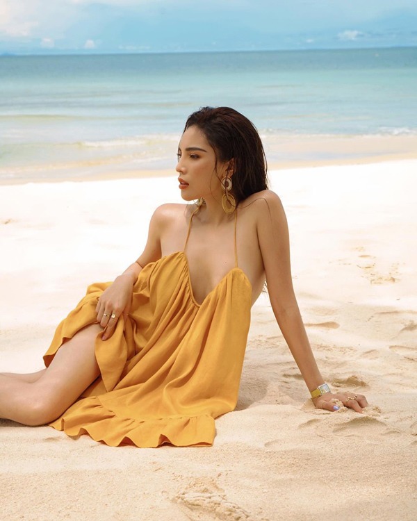 Kỳ Duyên gây choáng khi thả dáng với bikini, khoe gần hết vòng 1 - 1 Kỳ Duyên gây choáng khi thả dáng với bikini, khoe gần hết vòng 1 - 1