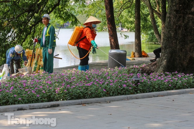 Diện mạo Hồ Gươm thay đổi ra sao trước ngày 'về đích'? - 17 Diện mạo Hồ Gươm thay đổi ra sao trước ngày 'về đích'? - 17