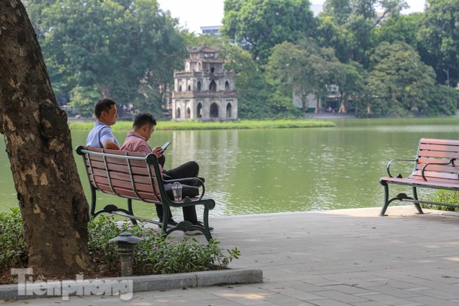 Diện mạo Hồ Gươm thay đổi ra sao trước ngày 'về đích'? - 8 Diện mạo Hồ Gươm thay đổi ra sao trước ngày 'về đích'? - 8