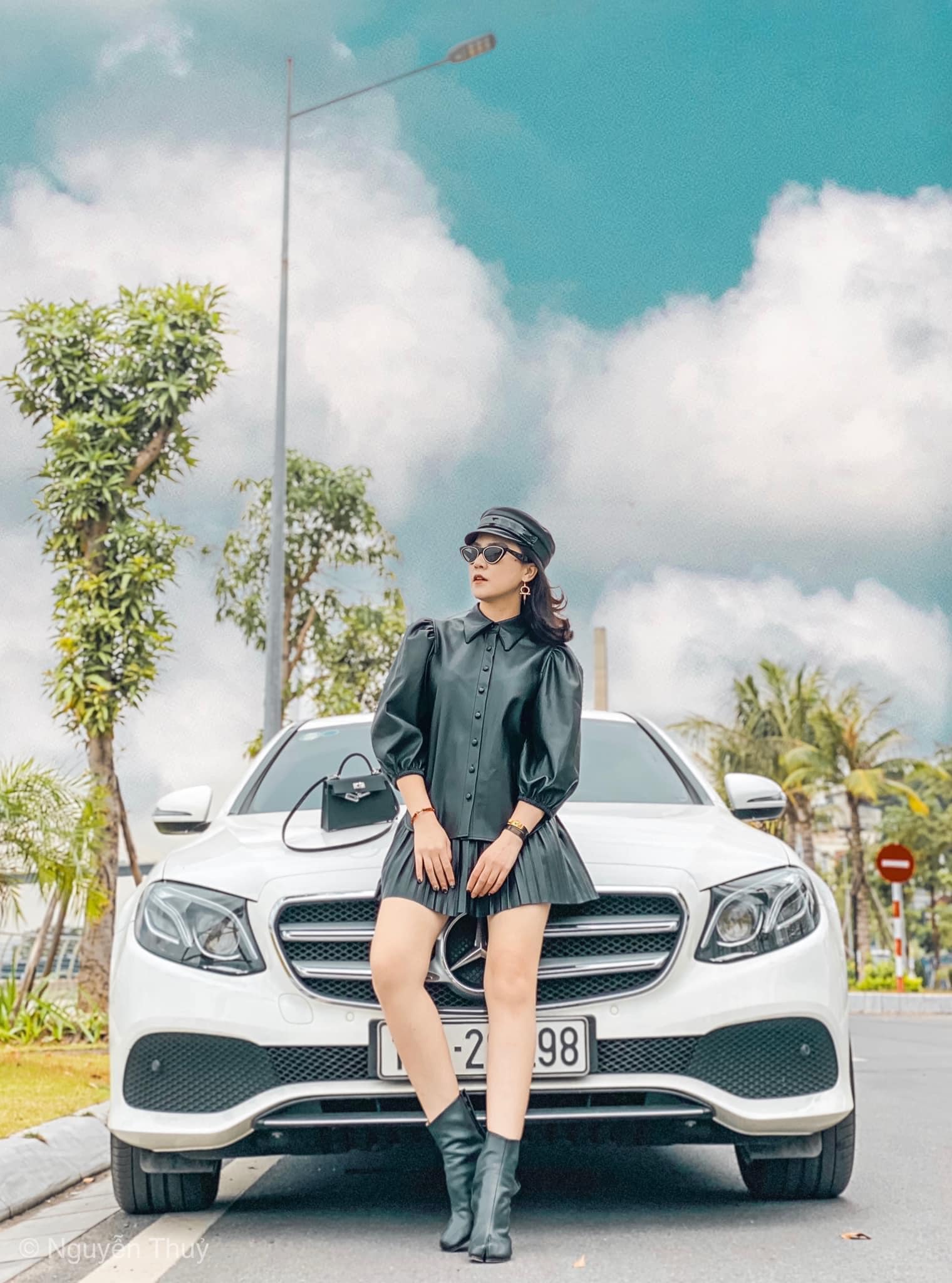 Bà mẹ 9x có 4 con 'gây sốt', hút 2K like nhờ sắc vóc và style sang chảnh như Phạm Băng Băng phiên bản Thái - 15 Bà mẹ 9x có 4 con 'gây sốt', hút 2K like nhờ sắc vóc và style sang chảnh như Phạm Băng Băng phiên bản Thái - 15