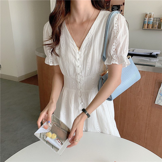 Chưa cần đến 400K là bạn đã mua được túi mini xinh xịn đi ăn cưới, diện với váy nào cũng sang chảnh hết nấc - 3 Chưa cần đến 400K là bạn đã mua được túi mini xinh xịn đi ăn cưới, diện với váy nào cũng sang chảnh hết nấc - 3