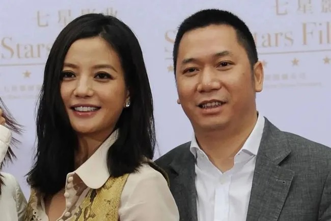 Hôn nhân giữa Triệu Vy và chồng đã kết thúc bằng một bản 'thỏa thuận ngầm', chính Huỳnh Hữu Long là người tiết lộ chuyện vợ sống chung với trai trẻ? - 3 Hôn nhân giữa Triệu Vy và chồng đã kết thúc bằng một bản 'thỏa thuận ngầm', chính Huỳnh Hữu Long là người tiết lộ chuyện vợ sống chung với trai trẻ? - 3