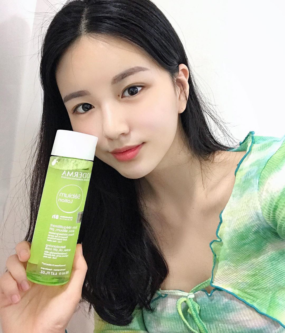 Nàng nào bị mụn cần né gấp 6 sai lầm sau để da không tệ hơn nữa - 2 Nàng nào bị mụn cần né gấp 6 sai lầm sau để da không tệ hơn nữa - 2