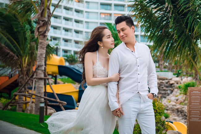 Quỳnh Nga tung ảnh mặc nội y khoe vòng 1 cực nóng bỏng nhưng Việt Anh lại bị 'réo' tên - 2 Quỳnh Nga tung ảnh mặc nội y khoe vòng 1 cực nóng bỏng nhưng Việt Anh lại bị 'réo' tên - 2