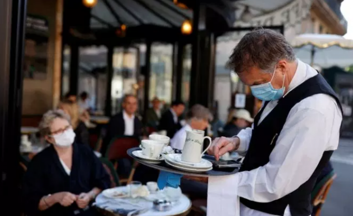 Paris đóng cửa tất cả quán bar, nâng cảnh báo dịch bệnh lên mức cao nhất Paris đóng cửa tất cả quán bar, nâng cảnh báo dịch bệnh lên mức cao nhất