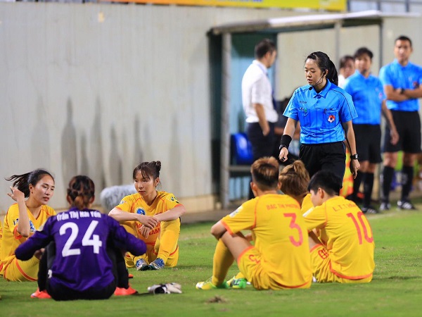 VFF nói gì về scandal bỏ dở trận đấu của đội nữ Phong Phú Hà Nam?