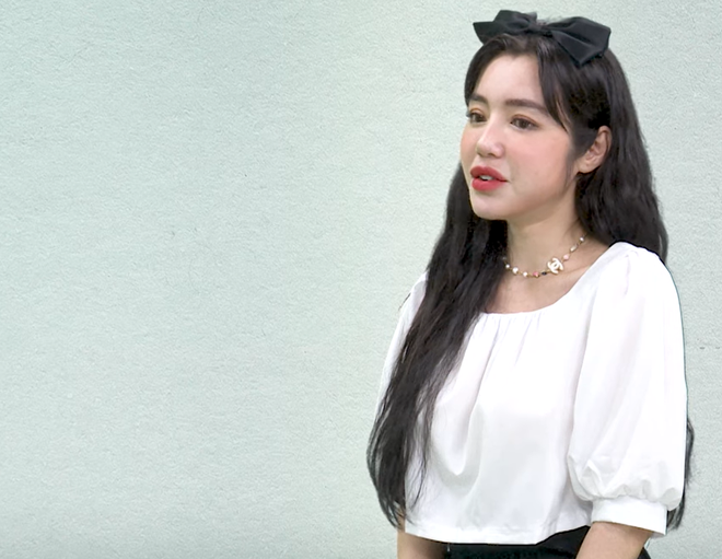 Elly Trần: Trong chưa đầy 24 giờ, tôi buộc phải xóa MV vì cảnh nóng Elly Trần: Trong chưa đầy 24 giờ, tôi buộc phải xóa MV vì cảnh nóng