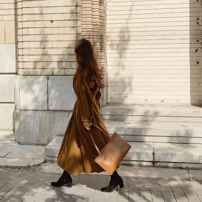 Hà Tăng chỉ chọn đúng 3 kiểu boots này cho mùa lạnh, diện từ năm này qua năm khác cũng không lỗi mốt - 4 Hà Tăng chỉ chọn đúng 3 kiểu boots này cho mùa lạnh, diện từ năm này qua năm khác cũng không lỗi mốt - 4