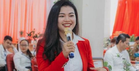 Nữ lãnh đạo Alibaba từng dạy bán dự án ma như nào? Nữ lãnh đạo Alibaba từng dạy bán dự án ma như nào?