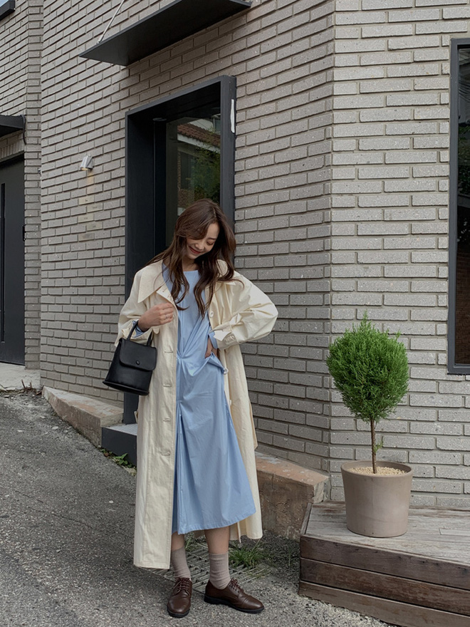 Lạnh thế này diện trench coat là 'perfect', nhưng không phải chị em nào cũng biết mix đồ cho thời thượng đâu nhé! - 5 Lạnh thế này diện trench coat là 'perfect', nhưng không phải chị em nào cũng biết mix đồ cho thời thượng đâu nhé! - 5