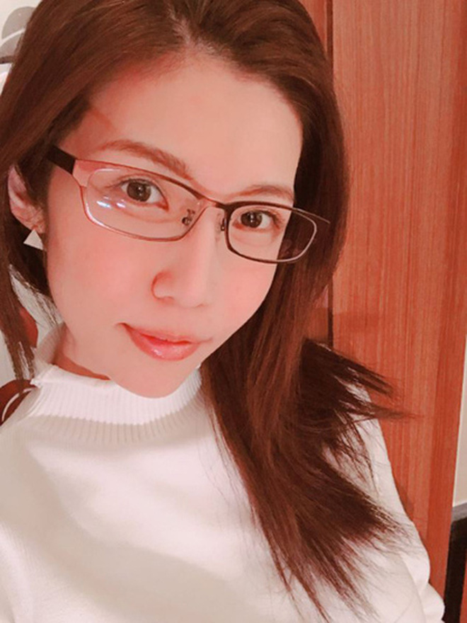 Mỹ nhân 18+ Melo Imai: Thiên tài trượt tuyết sa đọa của Nhật Bản bất ngờ làm gái gọi, quá khứ đau đớn và màn lột xác sau 5 năm - 18 Mỹ nhân 18+ Melo Imai: Thiên tài trượt tuyết sa đọa của Nhật Bản bất ngờ làm gái gọi, quá khứ đau đớn và màn lột xác sau 5 năm - 18