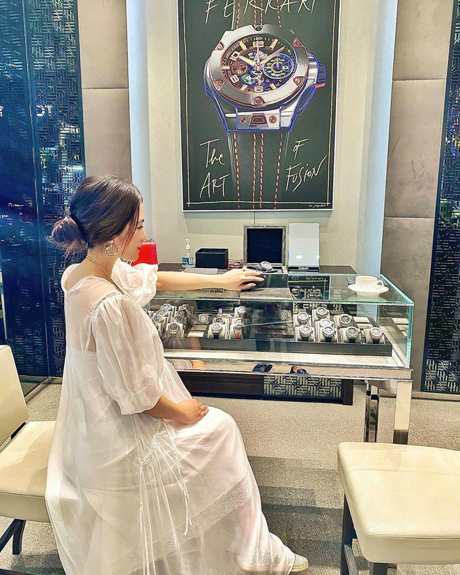Năm 2019 có tới 5 cặp rich kid Việt tổ chức đám cưới vô cùng xa hoa, đến hiện tại ai cũng hạnh phúc, chỉ có Âu Hà My - Trọng Hưng đùng đùng ly hôn - 42 Năm 2019 có tới 5 cặp rich kid Việt tổ chức đám cưới vô cùng xa hoa, đến hiện tại ai cũng hạnh phúc, chỉ có Âu Hà My - Trọng Hưng đùng đùng ly hôn - 42
