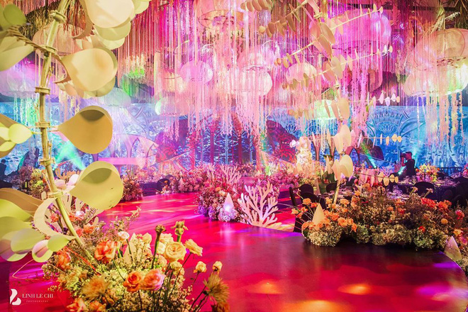 Năm 2019 có tới 5 cặp rich kid Việt tổ chức đám cưới vô cùng xa hoa, đến hiện tại ai cũng hạnh phúc, chỉ có Âu Hà My - Trọng Hưng đùng đùng ly hôn - 38 Năm 2019 có tới 5 cặp rich kid Việt tổ chức đám cưới vô cùng xa hoa, đến hiện tại ai cũng hạnh phúc, chỉ có Âu Hà My - Trọng Hưng đùng đùng ly hôn - 38
