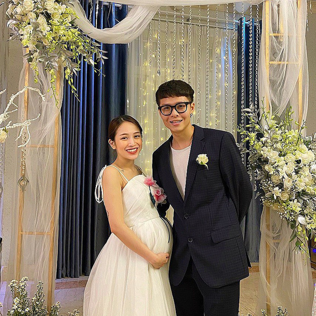 Năm 2019 có tới 5 cặp rich kid Việt tổ chức đám cưới vô cùng xa hoa, đến hiện tại ai cũng hạnh phúc, chỉ có Âu Hà My - Trọng Hưng đùng đùng ly hôn - 23 Năm 2019 có tới 5 cặp rich kid Việt tổ chức đám cưới vô cùng xa hoa, đến hiện tại ai cũng hạnh phúc, chỉ có Âu Hà My - Trọng Hưng đùng đùng ly hôn - 23