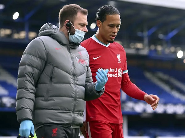 Liverpool gặp họa lớn: Van Dijk chấn thương dây chằng, nguy cơ nghỉ hết mùa - 2 Liverpool gặp họa lớn: Van Dijk chấn thương dây chằng, nguy cơ nghỉ hết mùa - 2
