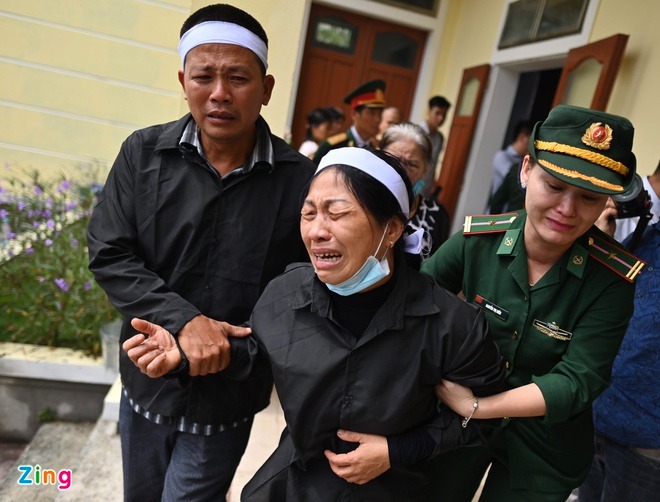 'Vĩnh biệt những người con dũng cảm của Tổ quốc' 'Vĩnh biệt những người con dũng cảm của Tổ quốc'