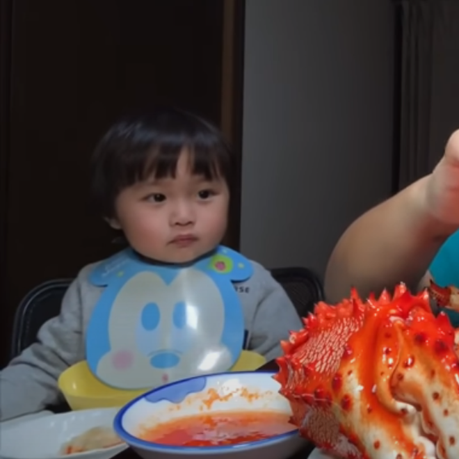 Bé Sa lớn nhanh quá, trông cứng cỏi hơn hồi bé đã thế còn sống cực kỳ tình cảm - 3 Bé Sa lớn nhanh quá, trông cứng cỏi hơn hồi bé đã thế còn sống cực kỳ tình cảm - 3